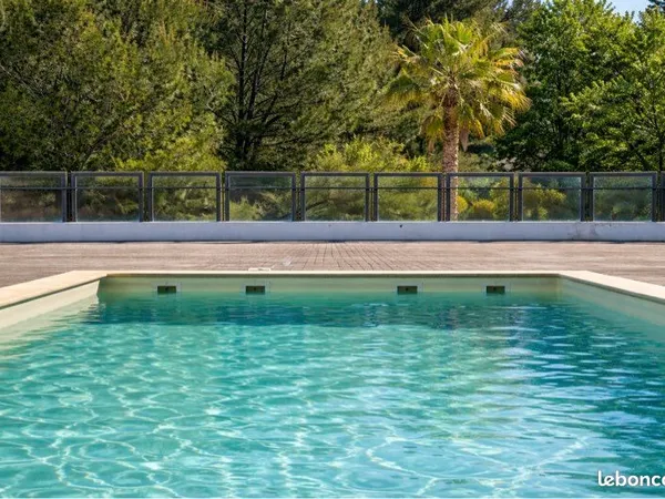 T4 - Piscine - Garage Double