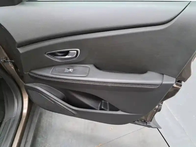 Renault Scenic grand  dci 110 energy — photo 25