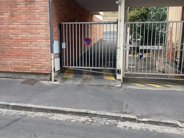 Parking prox place dupuy 55