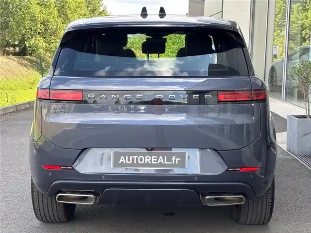 Land Rover Range Rover p460e awd 3.0l i6 phev — photo 17