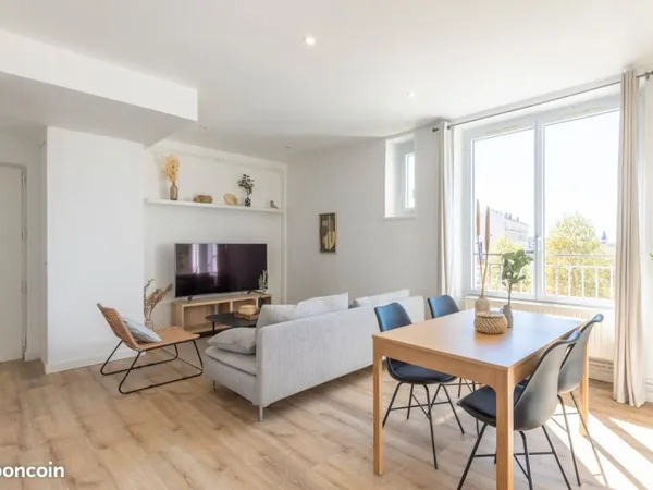 Chambre meublée tout inclus en colocation pour jeunes actifs
