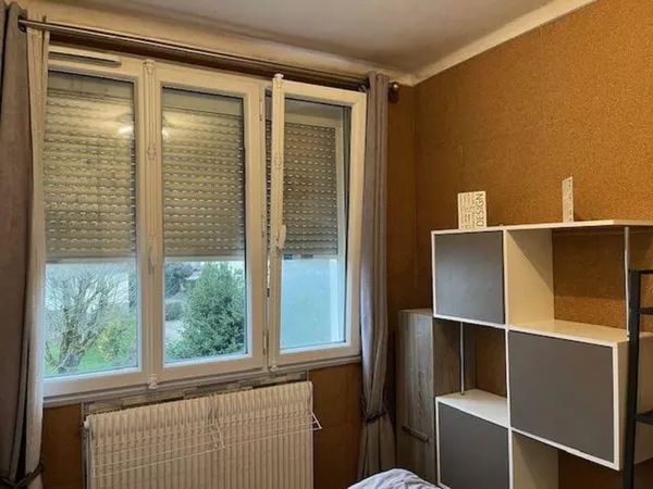 Petite chambre meublée très calme