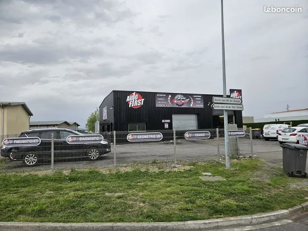 Garage automobiles