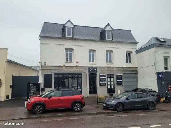 Bureaux 174 m² BIHOREL