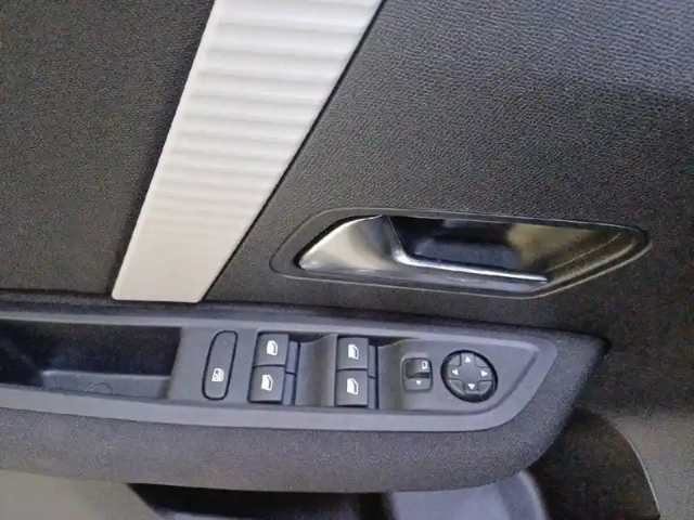 Citroën C4 hybride 100 e-dcs6 — photo 90