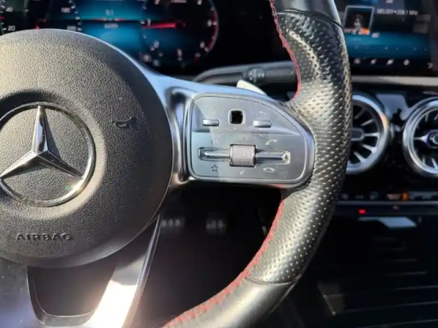 Mercedes Classe A 200 d amg line — photo 13