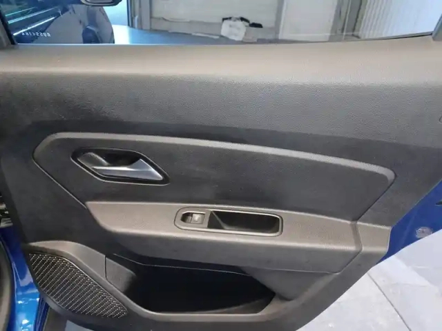 Dacia Duster eco-g 100 4x2 — photo 65