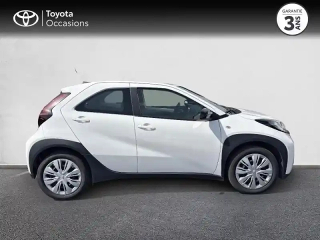 Toyota Aygo X 1.0 vvt-i 72ch dynamic my24 — photo 9