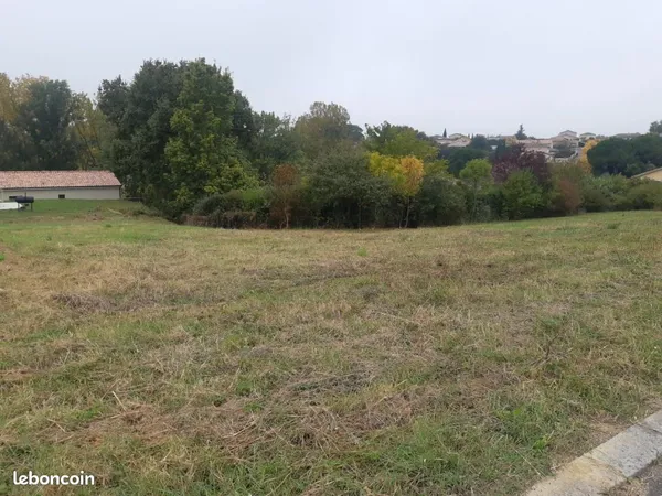 Terrain 550 m² Saint Sauveur