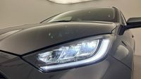 Toyota Yaris 116h Design 5p MY22 — photo 17