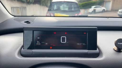 Citroen C4 Cactus 1.2 PureTech 110 - Shine – 2019 – 63776 km – Essence – Boîte Manuelle — photo 15