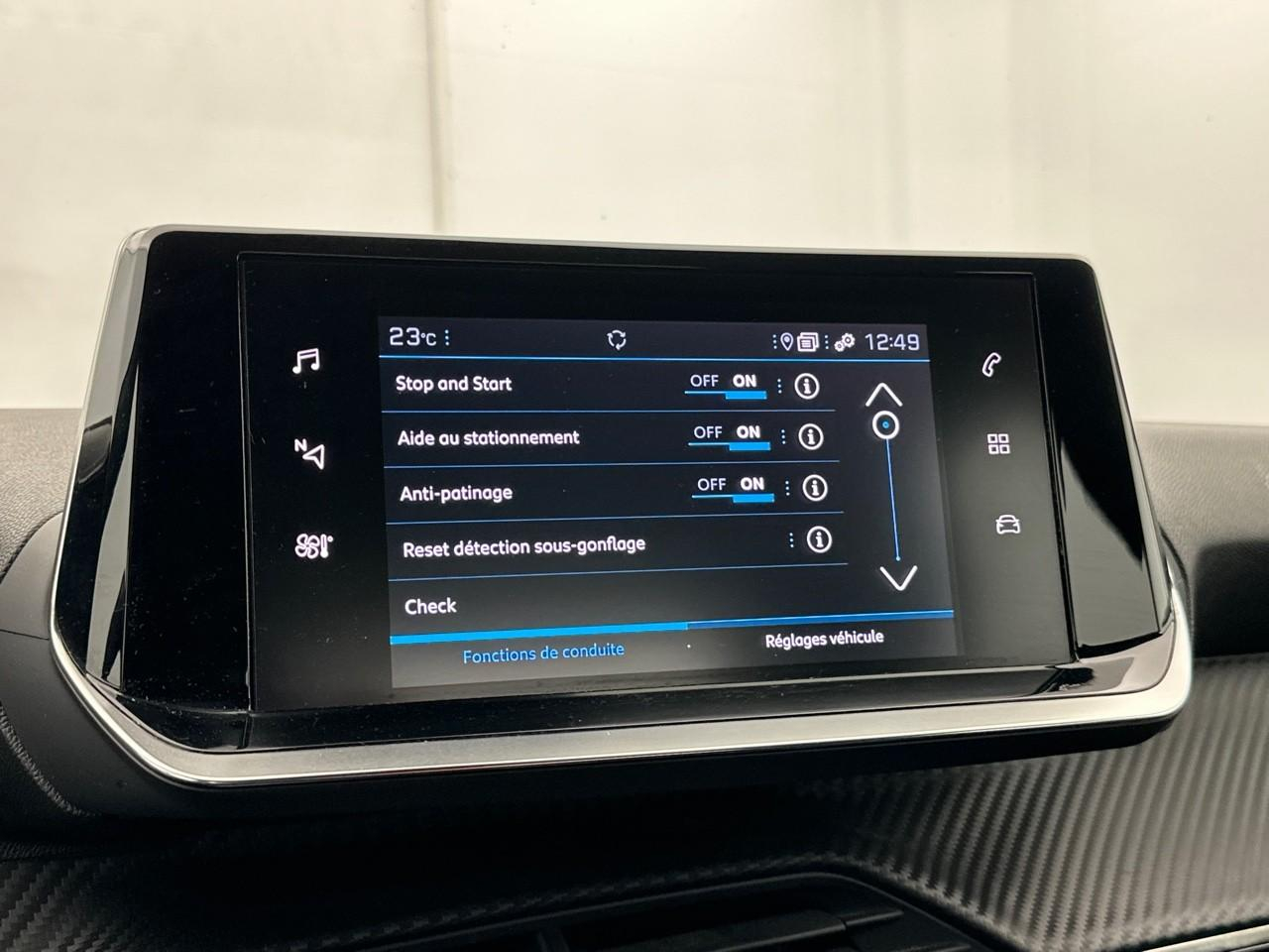 Peugeot 2008 puretech 130 s&s eat8 active pack — photo 25