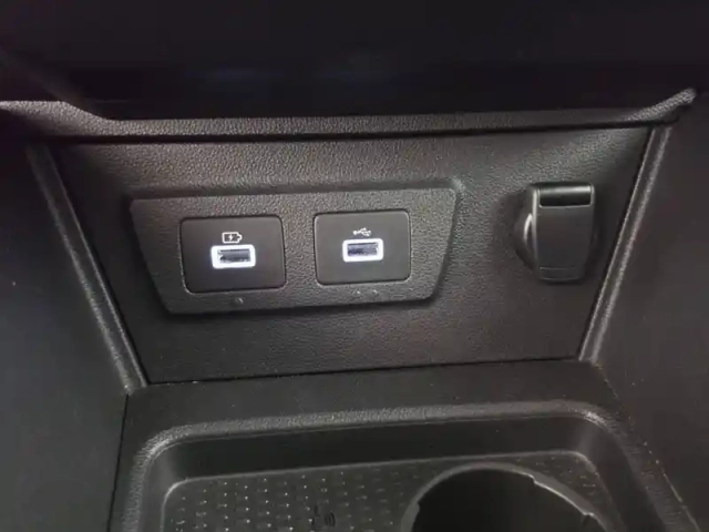 Dacia Duster eco-g 100 4x2 — photo 16