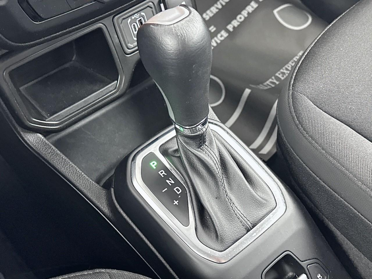 Jeep Renegade 1.5 turbo t4 130 ch bvr7 e-hybrid summit — photo 29