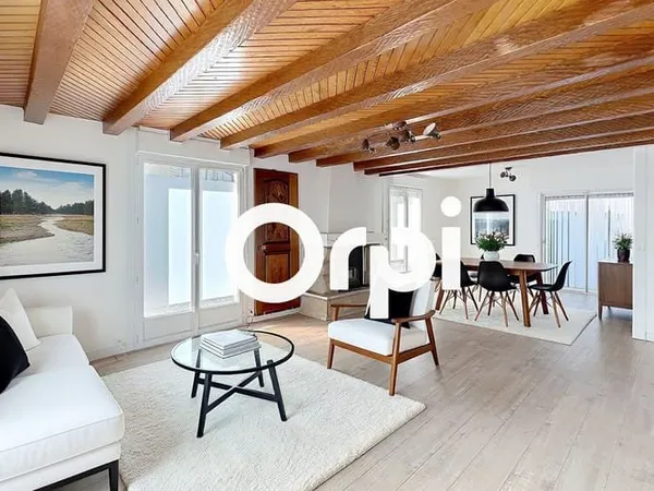 Maison 6 pièces 160 m²