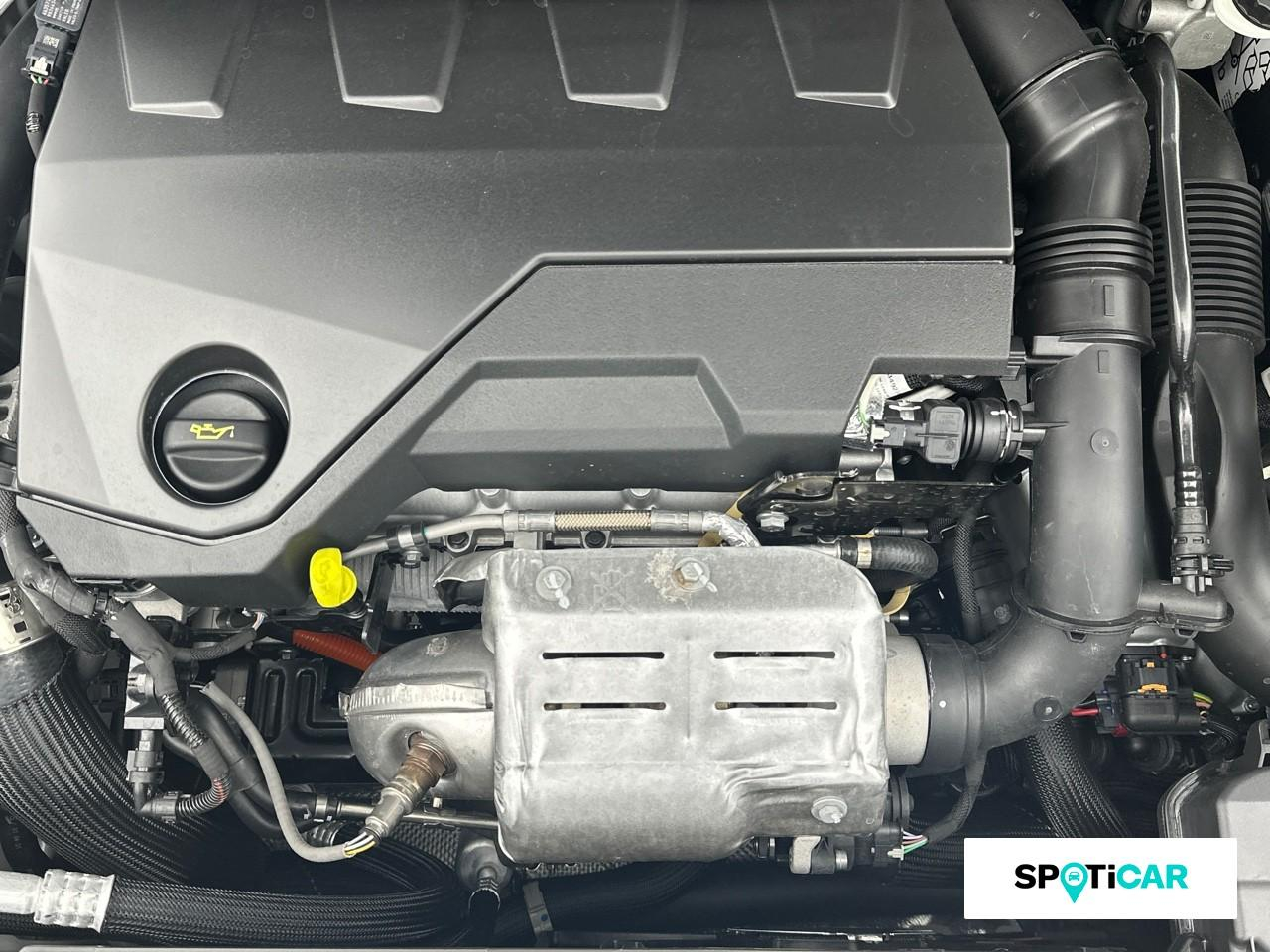 Peugeot 2008 1.2 puretech 100ch s&s allure pack — photo 20