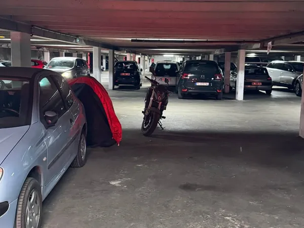 Parking 11 m²