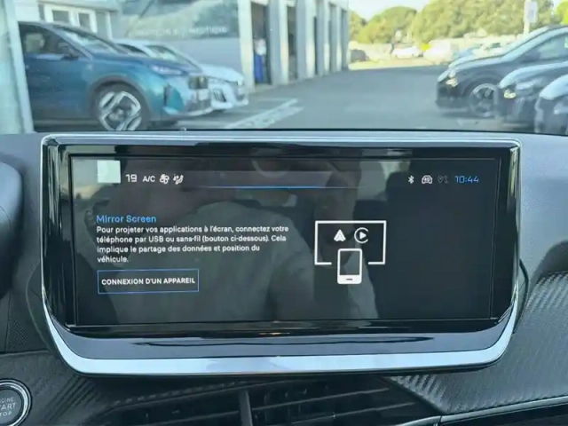 Peugeot 208 electrique 54 kwh 156ch — photo 18