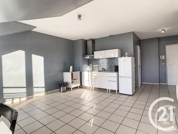 Studio 1 pièce 30 m²