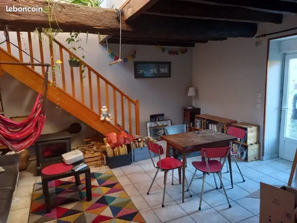 Location pour Novembre et Décembre Longère de charme avec jardin et cour extérieure
