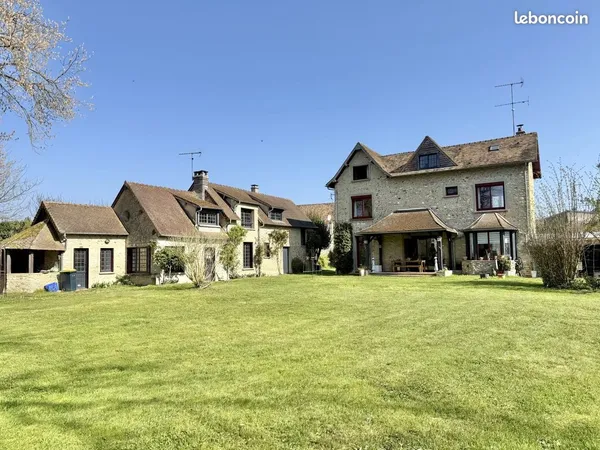 Propriété 5 pièces 246 m²