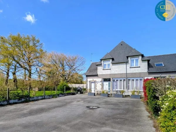 COUP DE CŒUR : MAISON RÉNOVÉE AVEC PISCINE & SPA AU CŒUR DES LÉGENDES DE BROCÉLIANDE