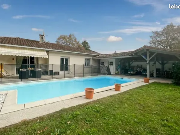 Maison 115m2 au calme et de plain-pied avec piscine