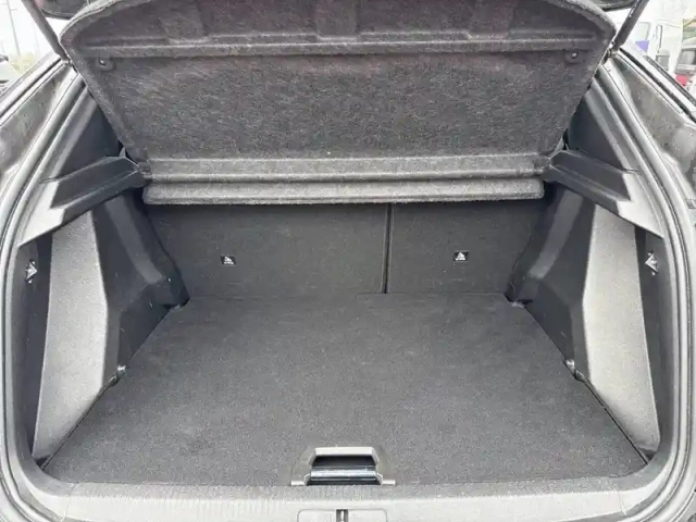 Peugeot 2008 puretech 130 s&amp;s eat8 — photo 6
