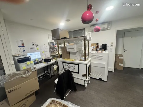Local commercial 120 m²