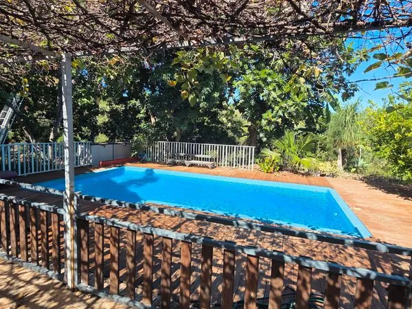 VILLA + piscine en colocation 550 mensuel