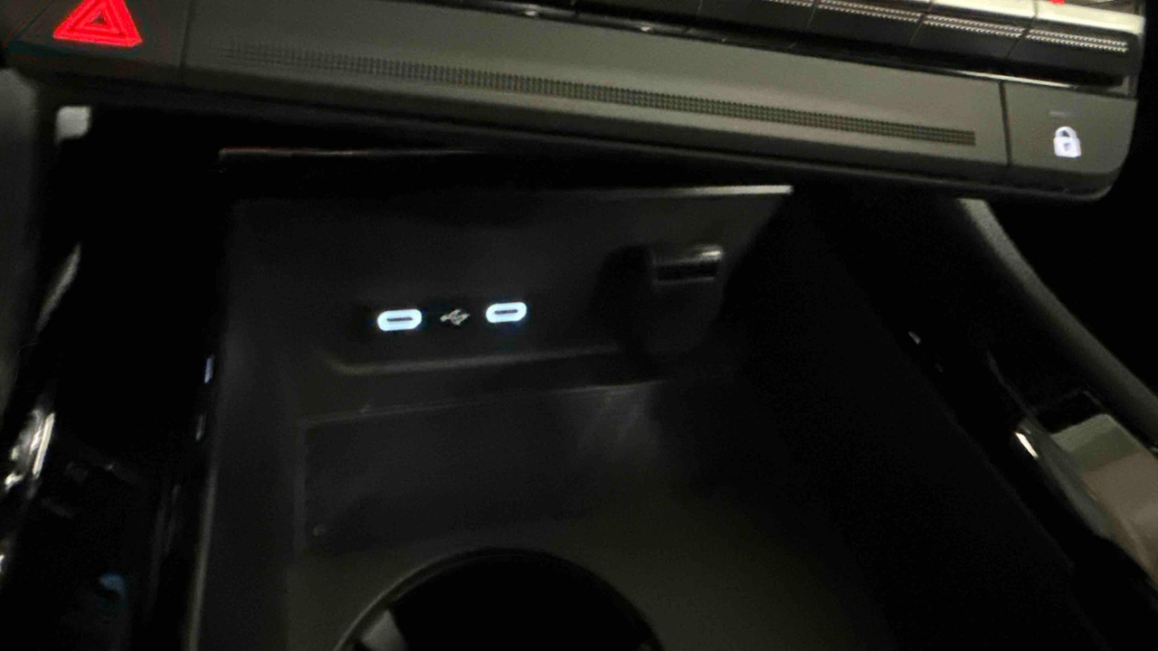 Renault Austral full hybrid E-Tech 200 ch — photo 21