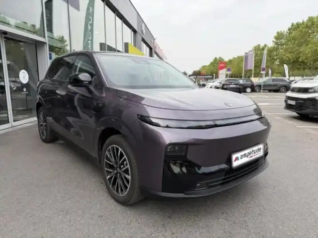 Leapmotor B10 bev 218ch pro max 67,1 kwh design — photo 3
