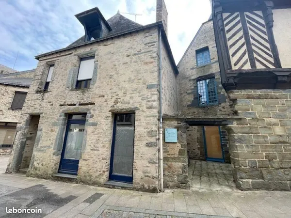 Châteaubriant - Belle opportunité à saisir, au coeur du quartier historique, proche de la Maison de 