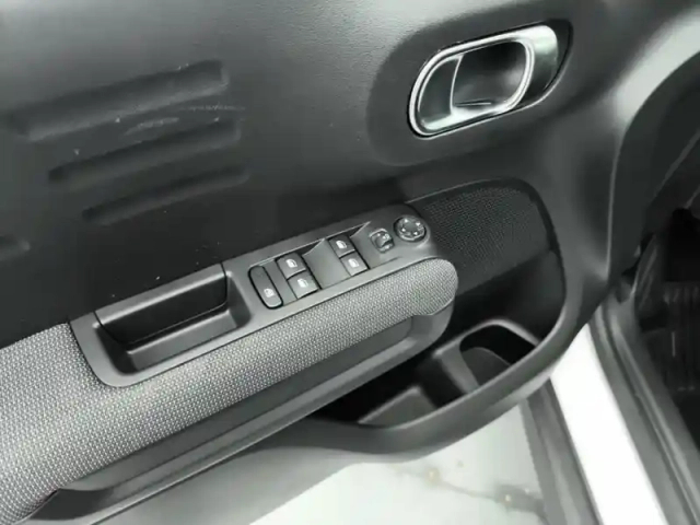 Citroën C3 Aircross puretech 110 s&amp;s bvm6 c-series — photo 20
