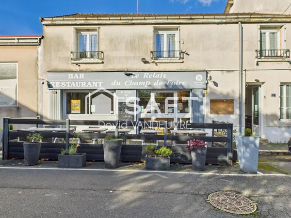 Local rare en centre-ville avec fort potentiel.