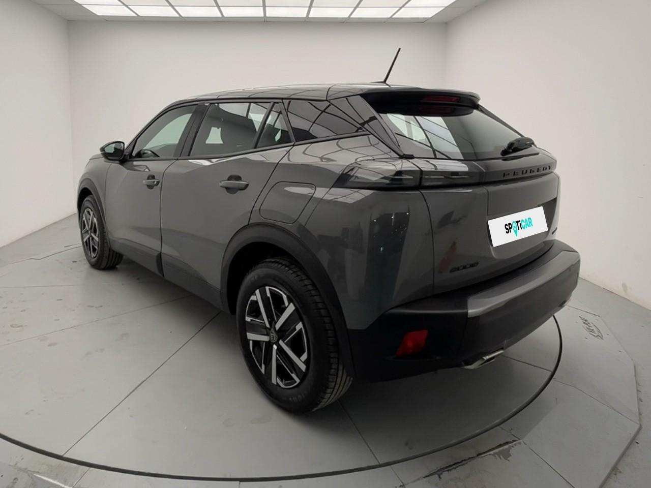 Peugeot 2008 hybrid 136 e-dcs6 active — photo 3