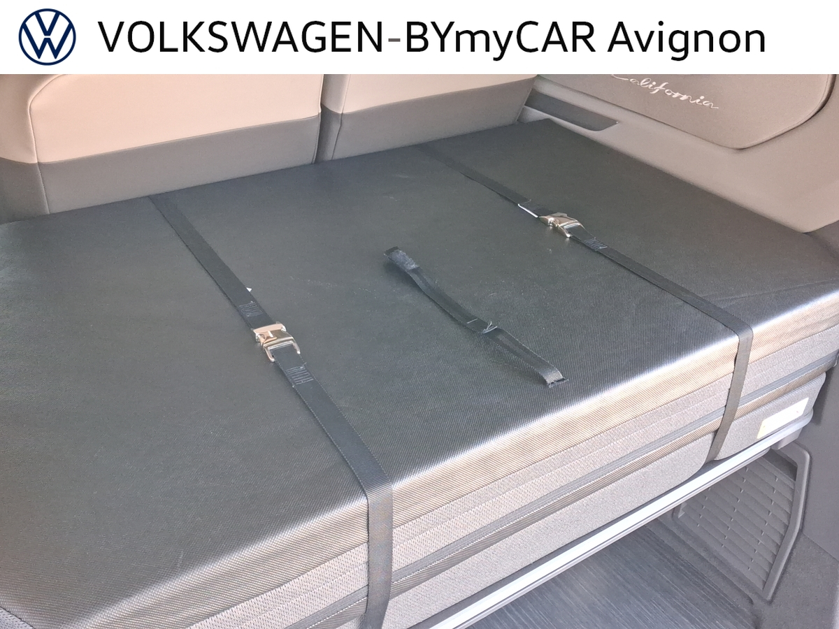 Volkswagen Utilitaires California 2.0 TDI 150 DSG7 — photo 35