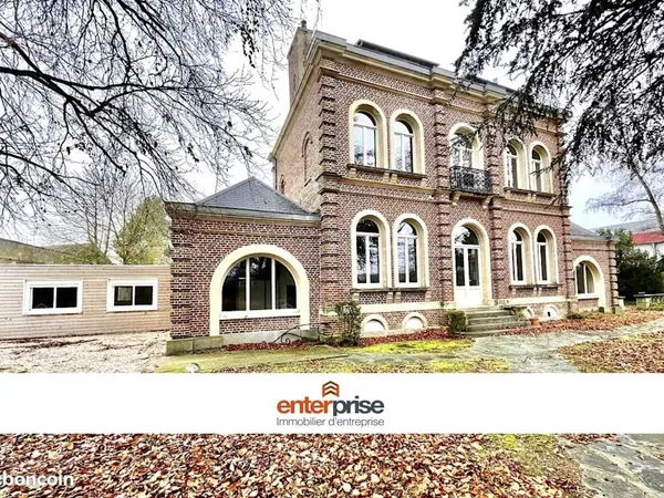 Bureaux 275 m²