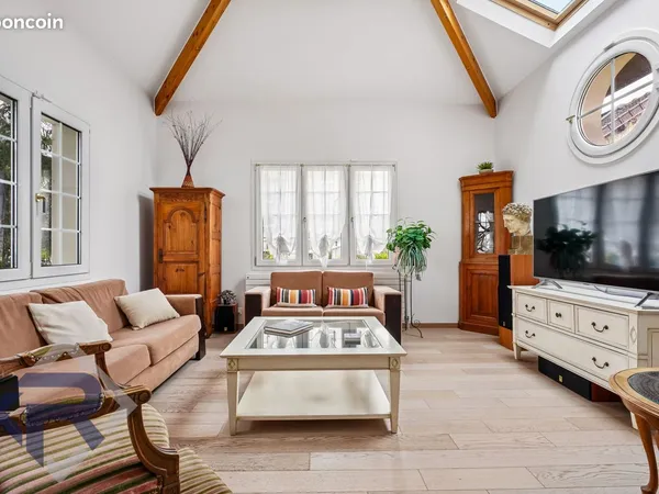 Maison 6 pièces 174 m²