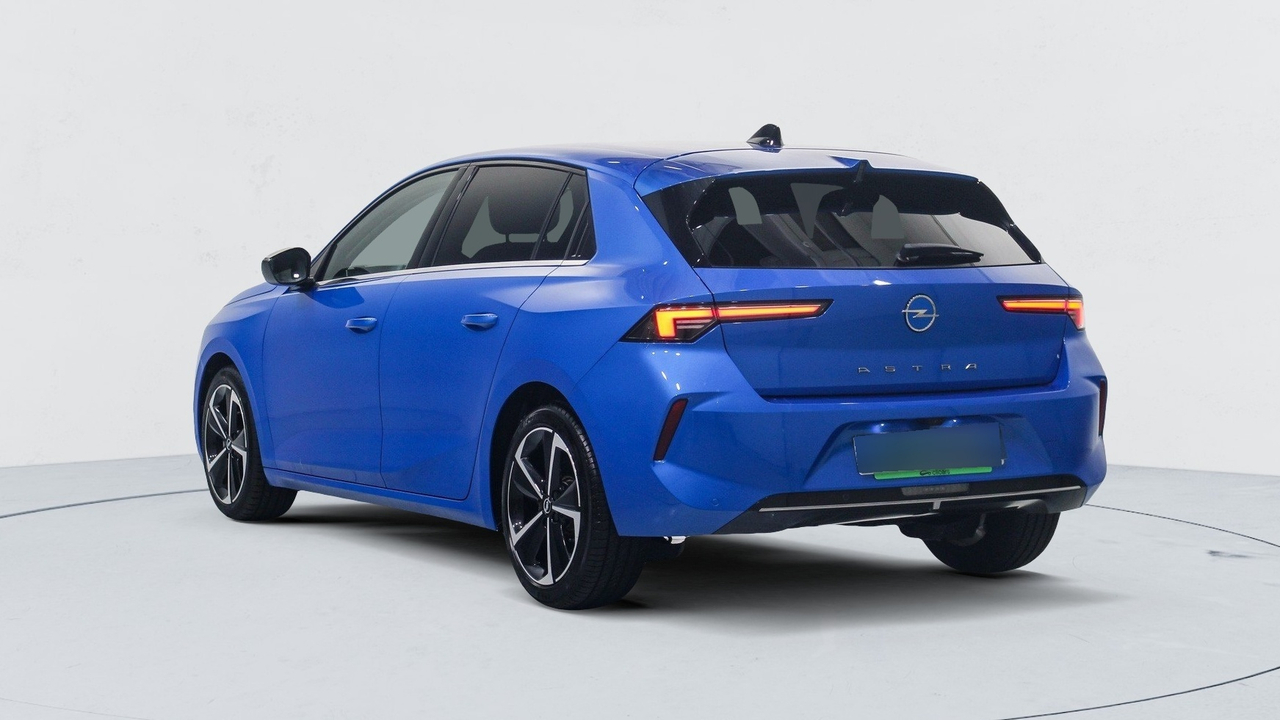 Opel Astra — photo 3