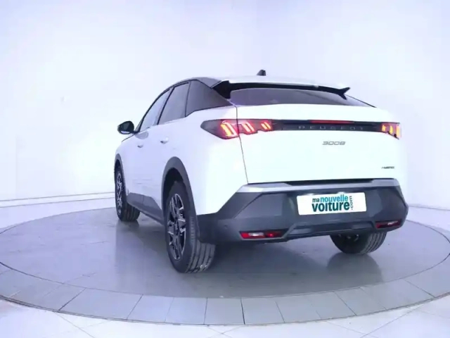 Peugeot 3008 hybrid 145 e-dcs6 — photo 7