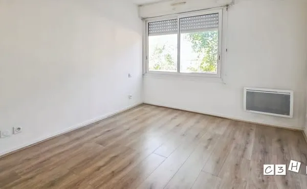 STUDIO DOUBLE EN RESIDENCE ETUDIANTE - IDEAL INVESTISSEUR/ COLOC