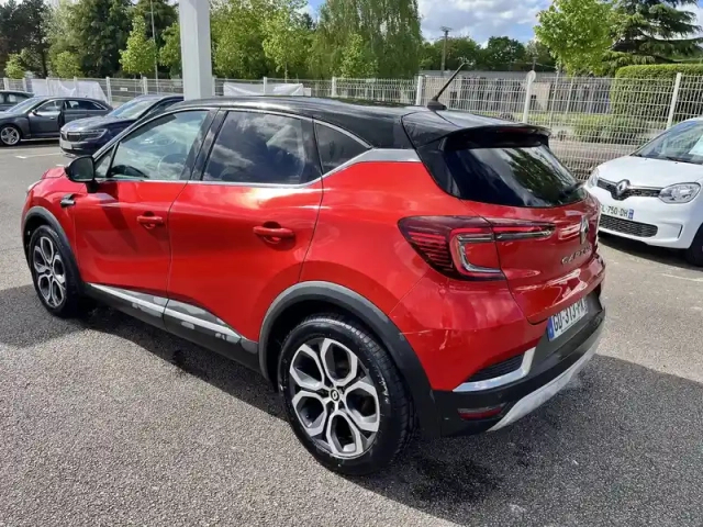 Renault Captur e-tech 145 - 21 — photo 5