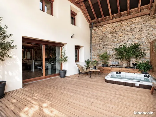 Maison 4 pièces avec grande terrasse et garage - Pont-de-Vaux