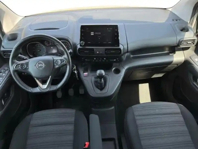 Opel Combo life l2h1 1.5 d 130ch elegance — photo 6