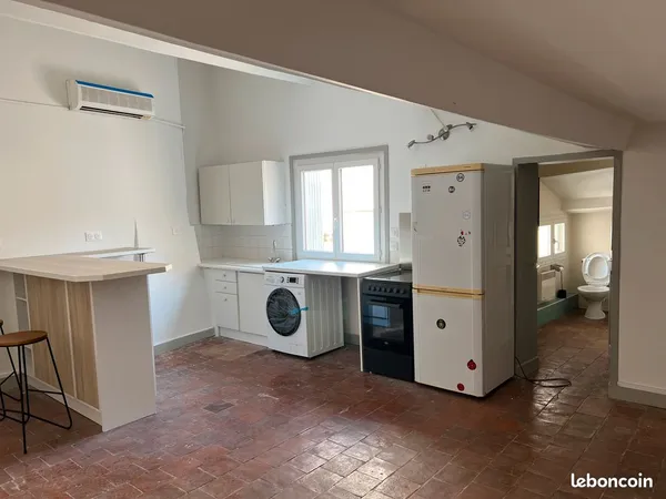 T2 Mirabeau-Palais Justice,climatisé,42M2