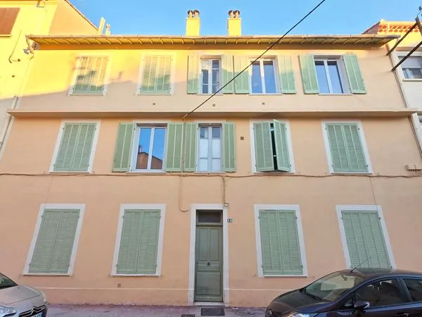 Immeuble de rapport 12 pièces 300 m²