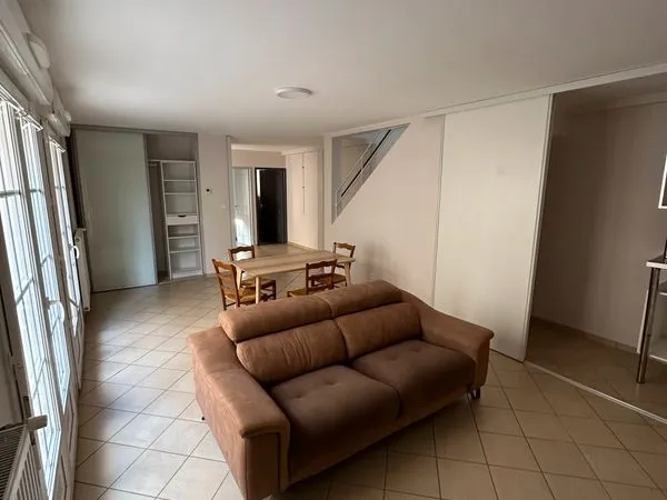 T3 Meublé 82 m2 en Duplex - Terrasse 25 m2 - Quartier République