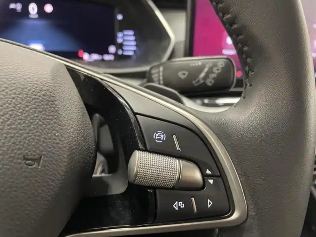 Skoda Octavia combi 2.0 tdi 150 ch scr dsg7 — photo 22