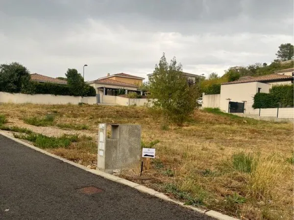Terrain viabilisé 600 m² - surface de plancher 160 m² - Combaillaux